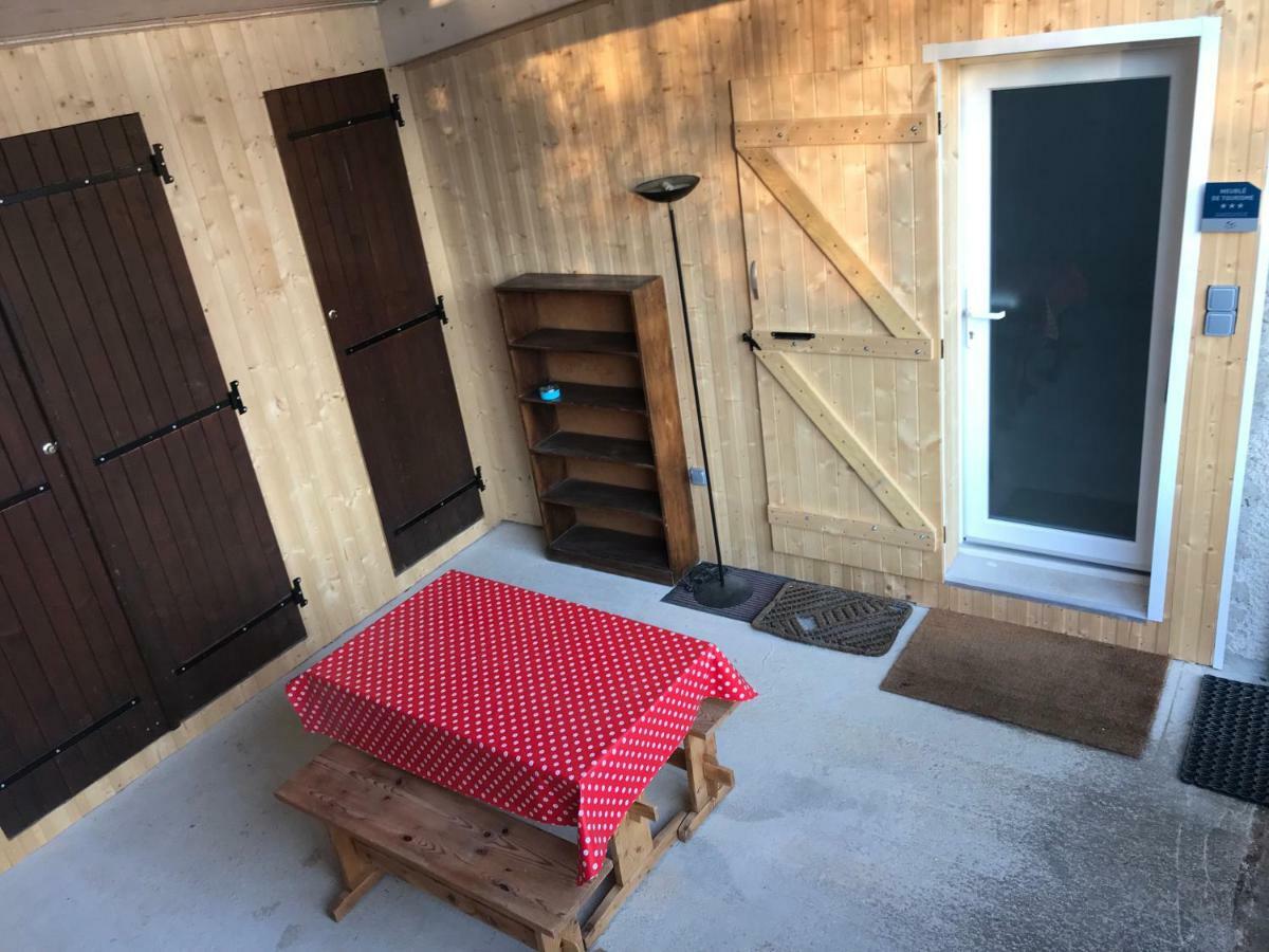 Ferienwohnung Les Terrasses De La Malcombe Besançon Exterior foto